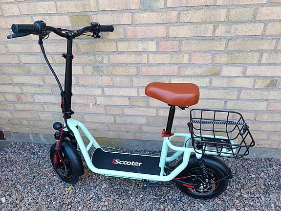Elscooter ihopfällbar 12 tum däck OBS: NYTT