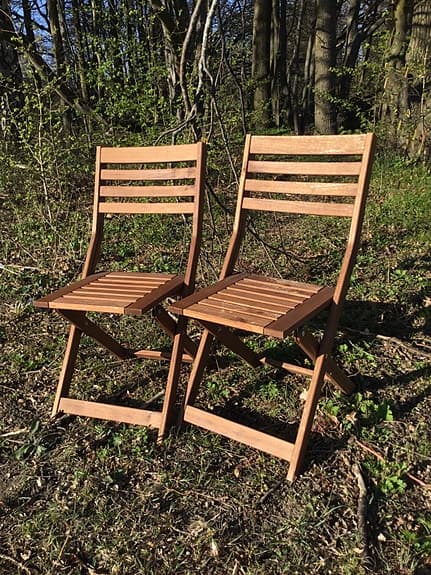 Äpplarö två stolar
