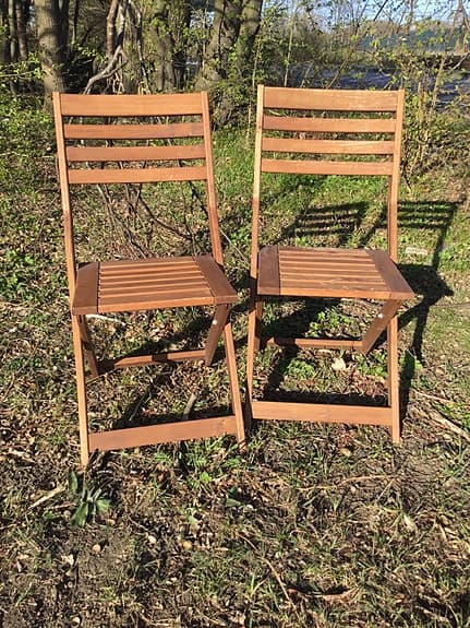 Äpplarö två stolar