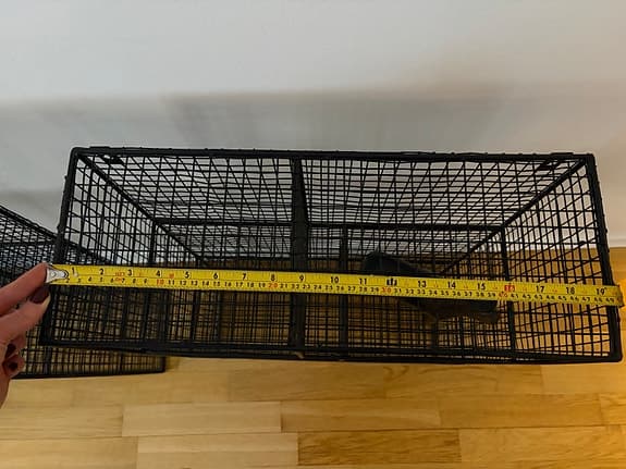 2 st svarta trådhyllor från Jotex 70*50*20 cm