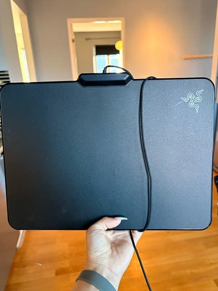 Razer Firefly gaming musmatta svart