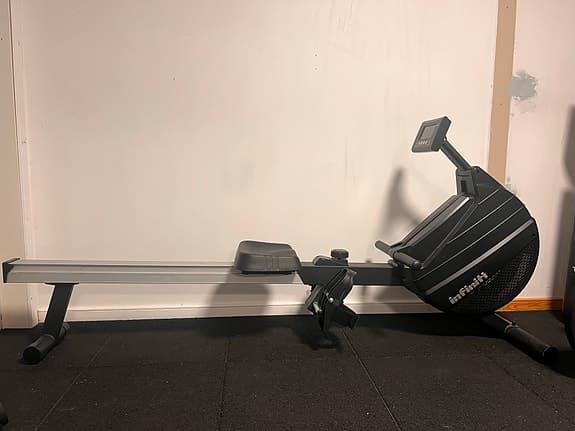 Roddmaskin med träningsdator