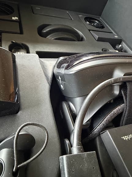 Valve Index VR-headset med kontroller och basstationer