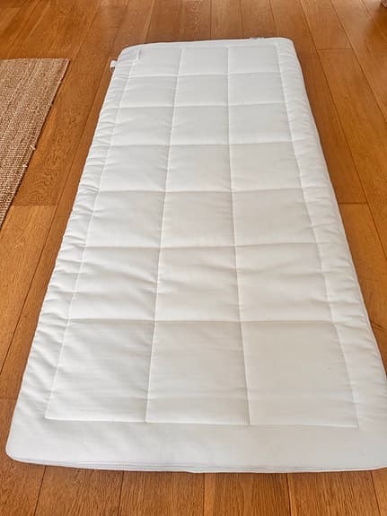 IKEA SAULAND bäddmadrass vit