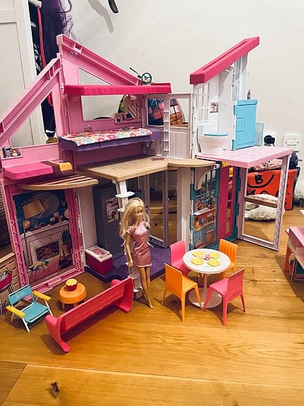 Barbie Malibu House