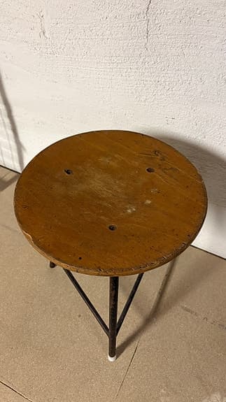 Vintage pall i trä & metall – retro/industriell stil