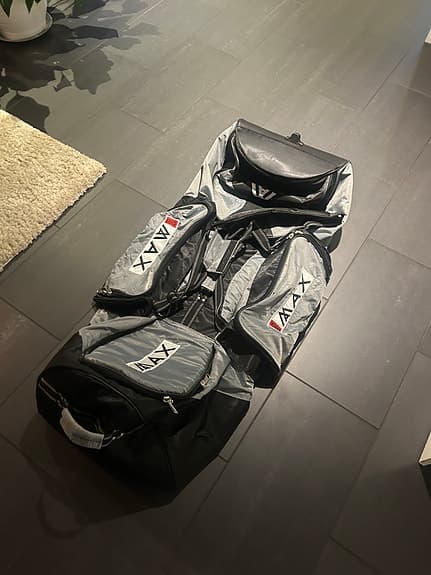 Golfresväska med hjul