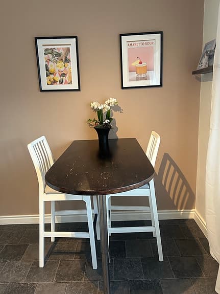 Barbord och stolar