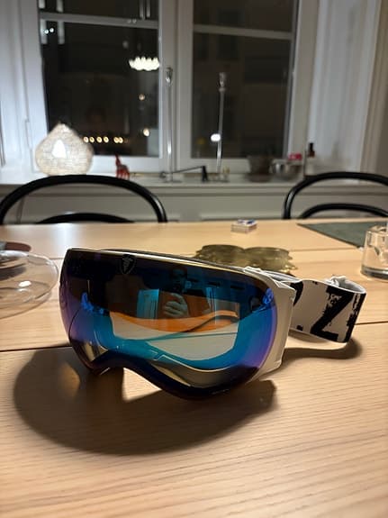 DR Zipe skidglasögon vita med blå sfärisk spegellins