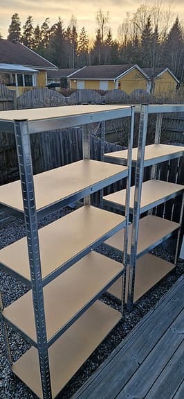 Metallhylla med 5 hyllplan stål och trä