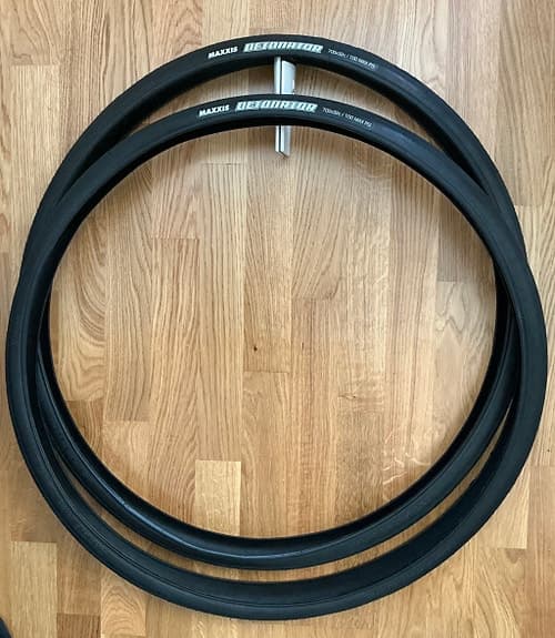 Cykeldäck MAXXIS DETONATOR 700x32C Nya racerdäck 0 mil