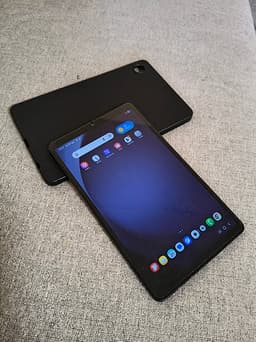Samsung Galaxy Tab A9 Fint skick