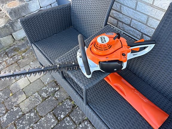 Stihl HS 46 C häcksax bensindriven orange