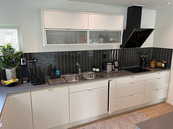 Vedum kök & skåpsluckor - Delar av kök efter renovering