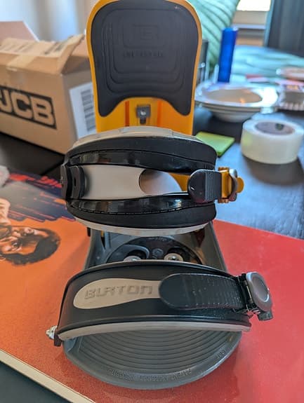 Burton Custom 156 Snowboard designad av Brian Hunter shaft