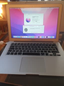 MacBook Air 13" (2015) – 8GB RAM / 128GB SSD