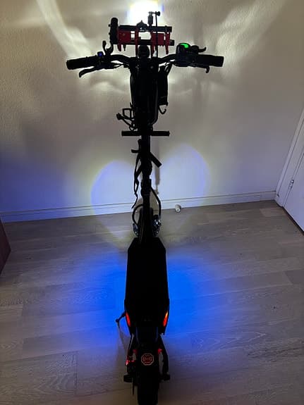 Kaboo Mantis 8 elektrisk sparkcykel svart