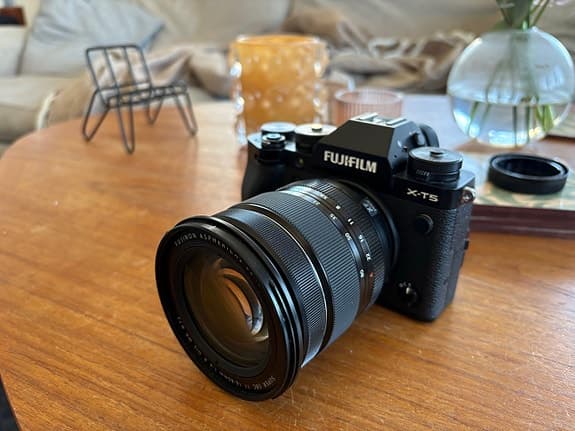 Fujifilm X-T5 + Fujinon 16-80mm f4.0 objektiv