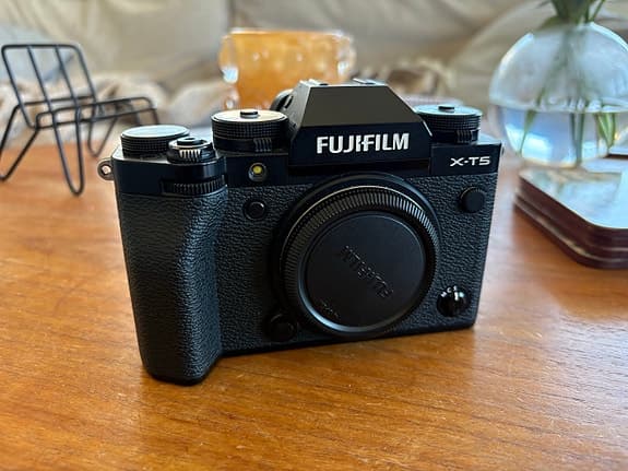 Fujifilm X-T5 + Fujinon 16-80mm f4.0 objektiv