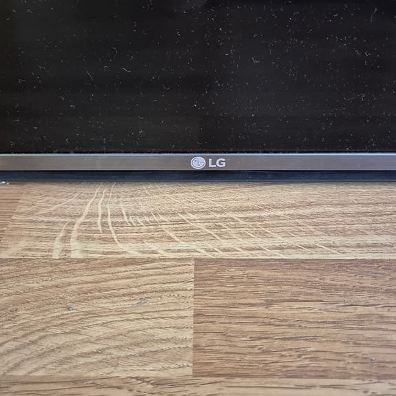 LG 55" (2015)