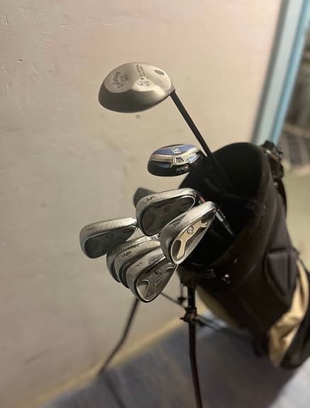 Golfset järnklubbor med stålskaft