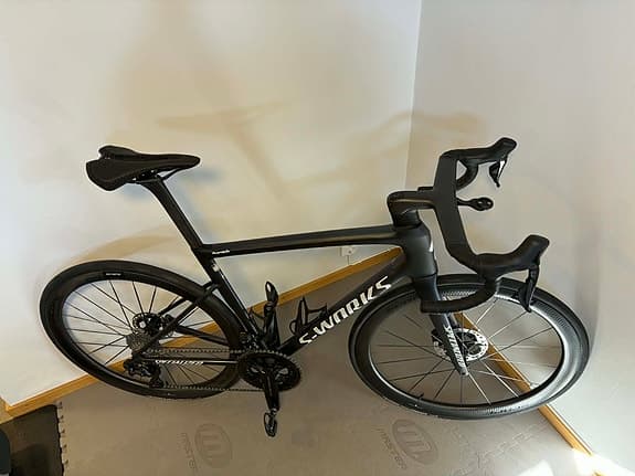 Specialized S-Works Tarmac SL8– Dura-Ace Di2 – Power Meter – Nyskick