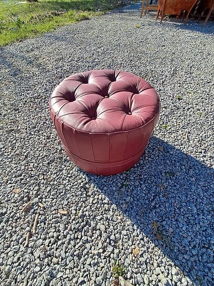 Retro, Vintage Pall,  rund fotpall röd läderimitation 70-80-tal