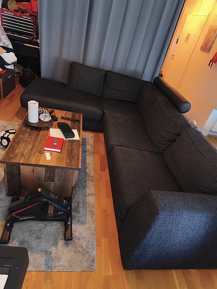Optus 4-sits Vänstervänd L-formad Schäslongsoffa i Tyg