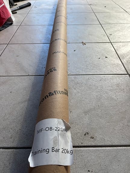 20 kg internationell skivstång ny i förpackning. Motion & Fitness Pro