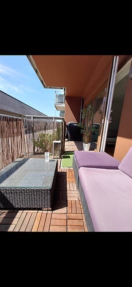 Sunfun loungeset. Hörnssoffa för uteplats med bord rotting lila dynor
