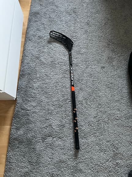 Unihoc innebandyklubba svart