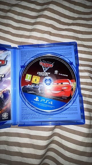 Disney Pixar Cars 3 Driven to Win spel Playstation 4