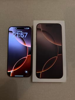 Apple iPhone 16 Pro Max (100% batterihälsa)