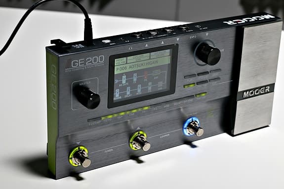 Moore GE200 - Förstärkar- och effekt-modellerare för gitarr