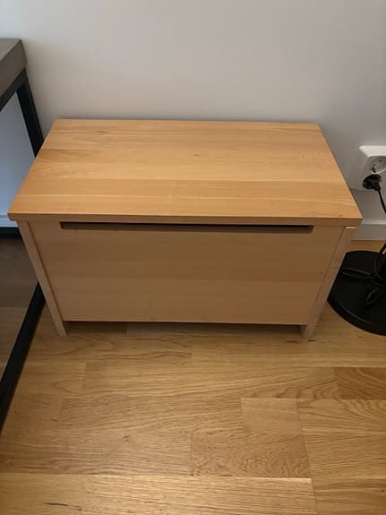 Bänk med förvaring