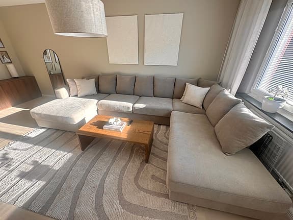 Mio Town 3-sits soffa med vänster divan & höger schäslong – nyskick 4 månader