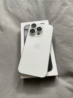 Säljer min iPhone 16 pro - 128 GB