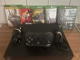Xbox One med 5 spel, 1 kontroll