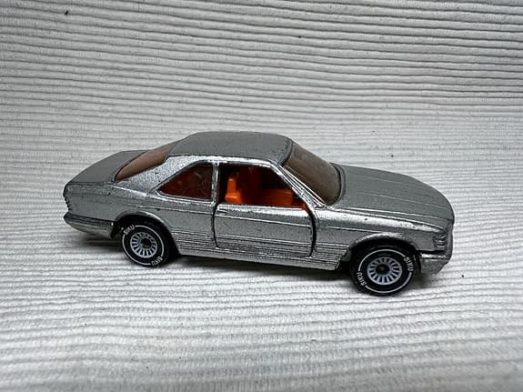 Siku, modell Mercedes Benz 500 SEC 1980-tal