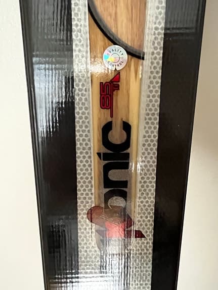 K2 Ikonic 85Ti skidor 170 cm svart trämetallic