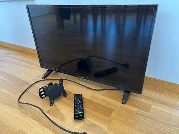 Skantic 32” Tv