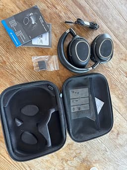 Sennheiser over-ear hörlurar trådlösa svart
