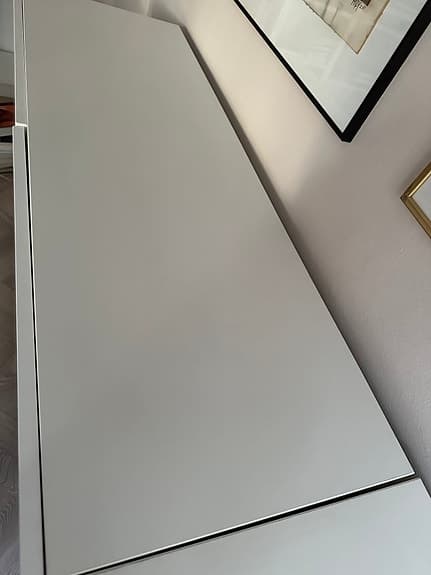 IKEA BESTÅ, 2st vita skåp med ben
