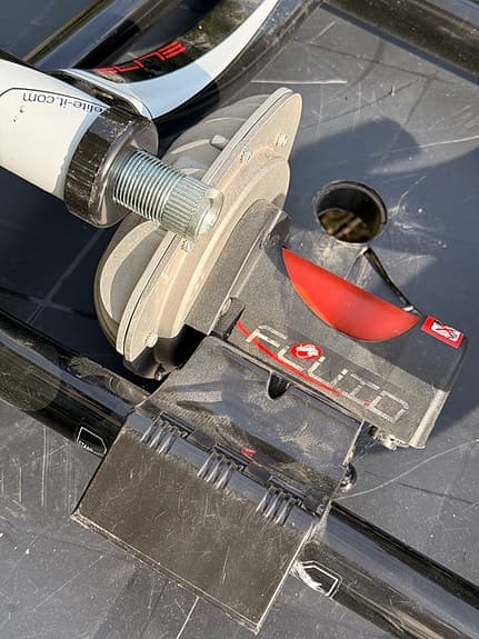 Elite Qubo Fluid cykeltrainer