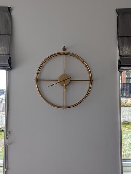 Väggklocka rund metall guld 52cm