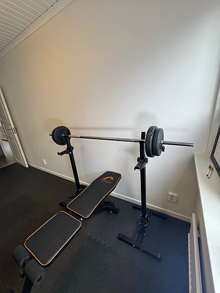 Komplett hemmagym, genomtänkt & platsoptimerat ( kan fraktas )