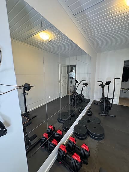 Komplett hemmagym, genomtänkt & platsoptimerat ( kan fraktas )