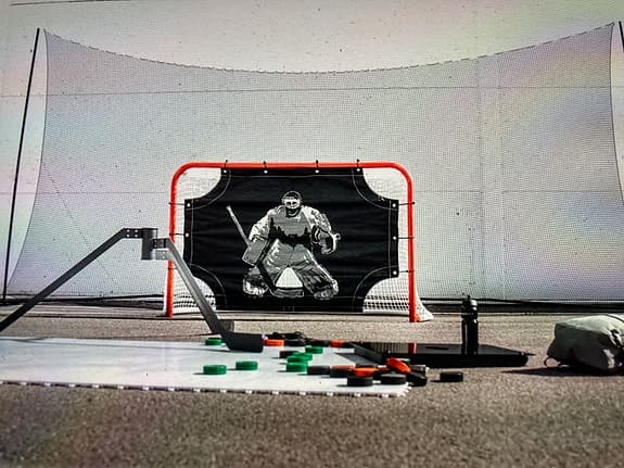 UNITE skyddsnät hockey, komplett backstop med ram, stolpar, klämmor och nät.