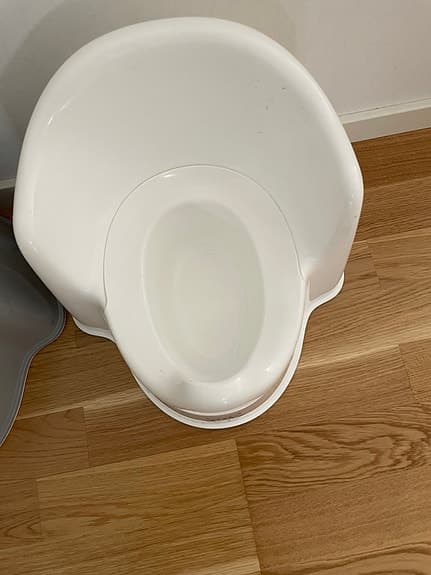 BabyBjörn potta grå och vit plast