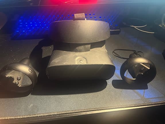 Oculus Rift S VR-headset med handkontroller svart